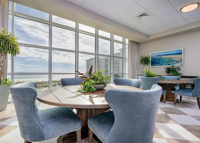 Phoenix Gulf Towers 2104 Apartment
