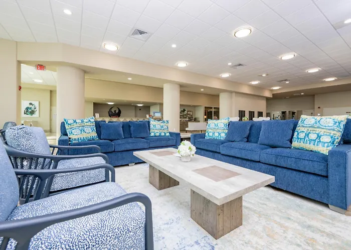 Phoenix Gulf Towers 2104 Apartment