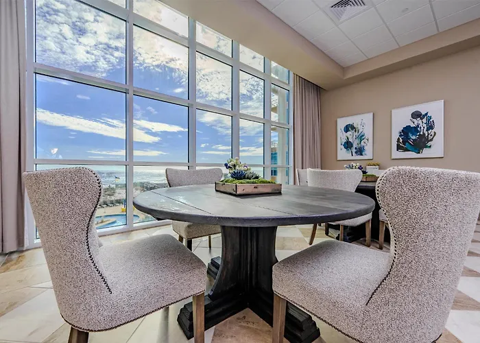 Phoenix Gulf Towers 2104